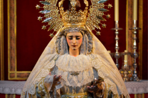 Lee más sobre el artículo María Santísima de Gracia y Amparo ataviada para el tiempo estival
